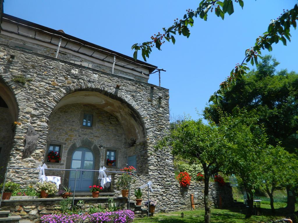 Agriturismo Casa Turchetti Comano  Exterior photo